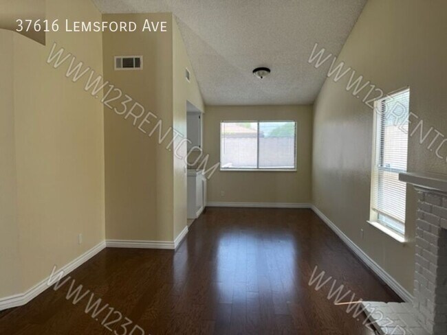 Building Photo - 37616 Lemsford Ave