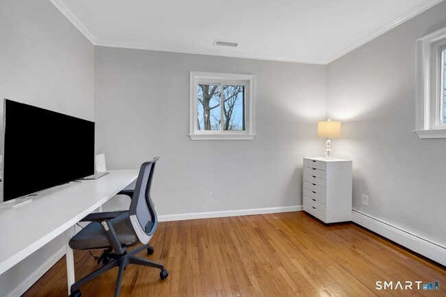 Building Photo - 51 Ledgewood Dr