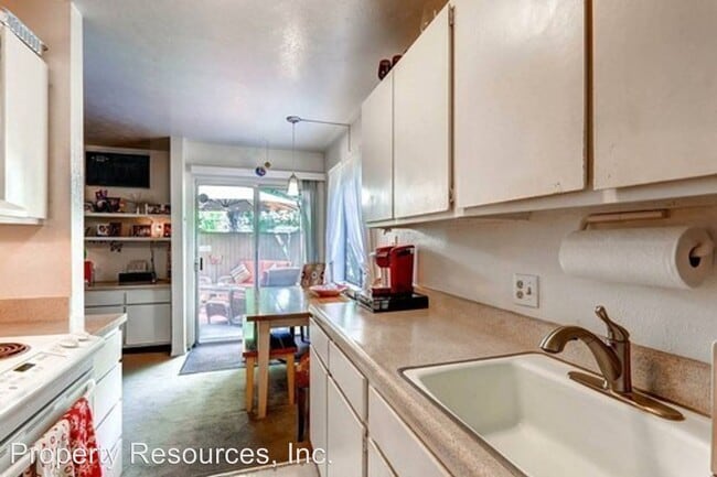 Building Photo - 1260 Kalmia Ave