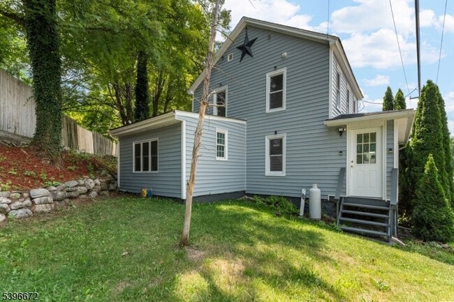 Primary Photo - 113 Rt560