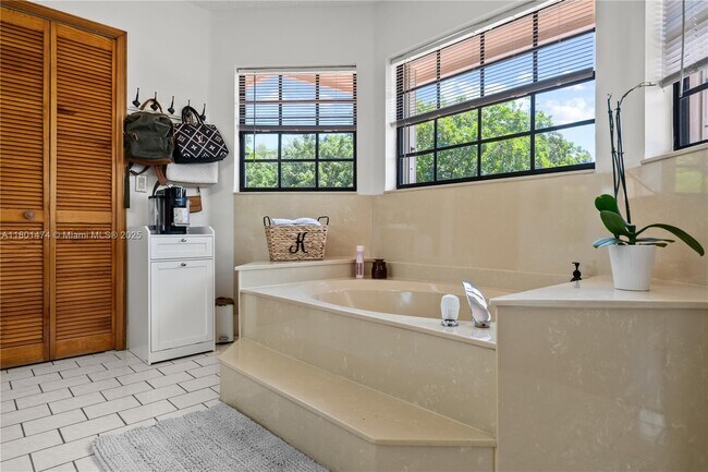 Building Photo - 4671 SW 155th Pl
