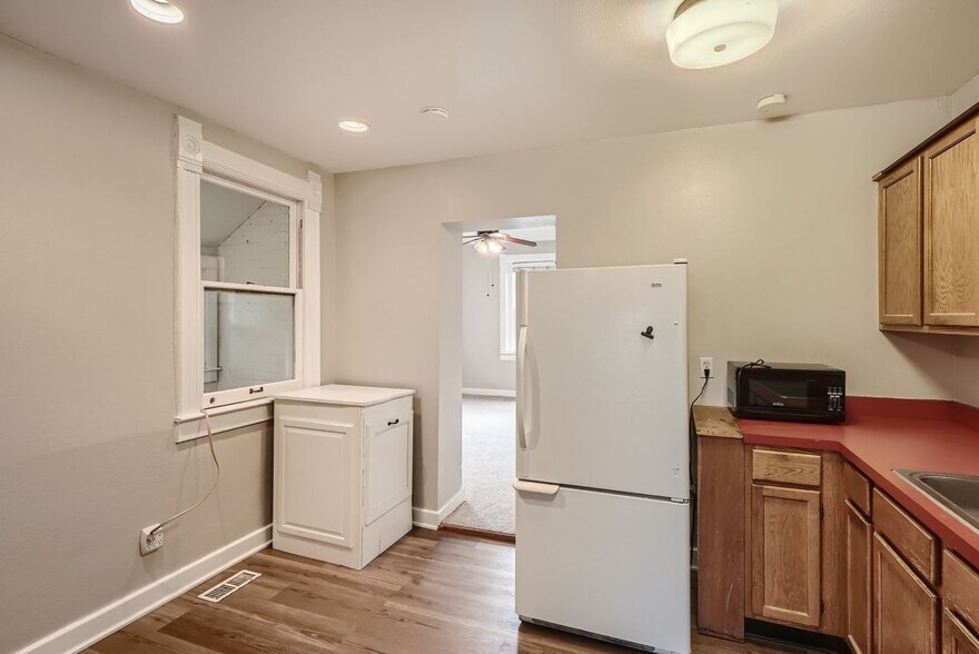 Building Photo - 2451 W 34th Ave
