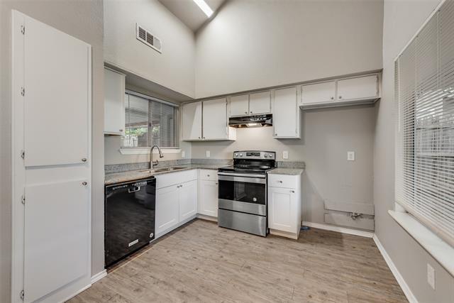 Building Photo - 109 Suttonwood Dr