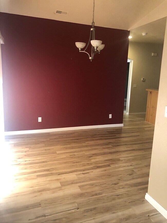 Building Photo - 1028 Canyon Vista Rd