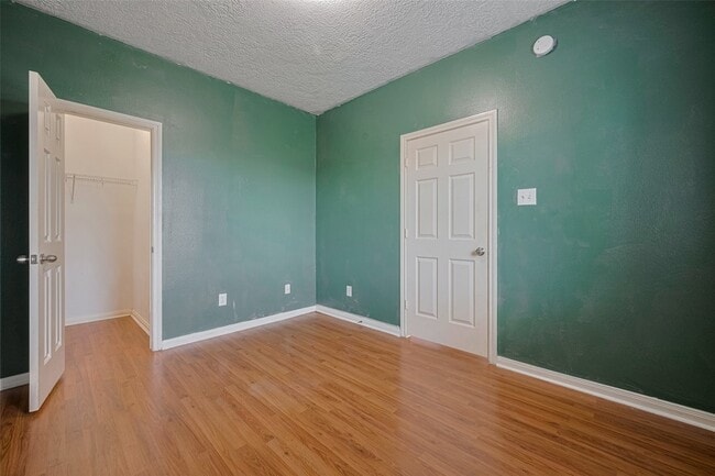 Building Photo - 11214 Palmsprings Dr