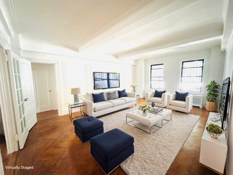 Living Room - 340 Riverside Dr