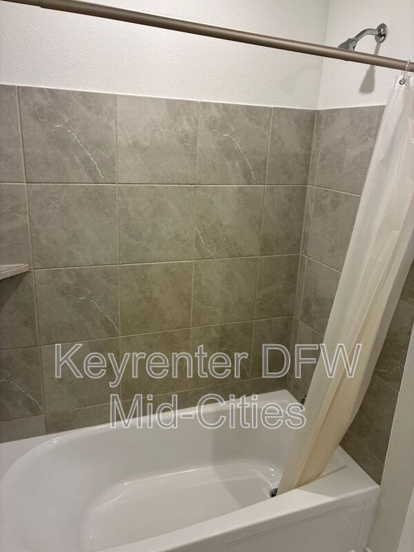 Building Photo - 2840 Eppright Dr