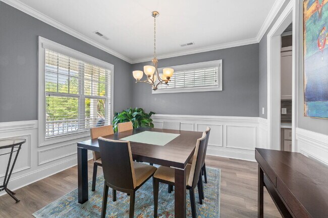 Building Photo - Charming Craftsman Home in the Heart of Apex | Renovated Kitchen, Fenced Yard, Garage & Lawn Care...