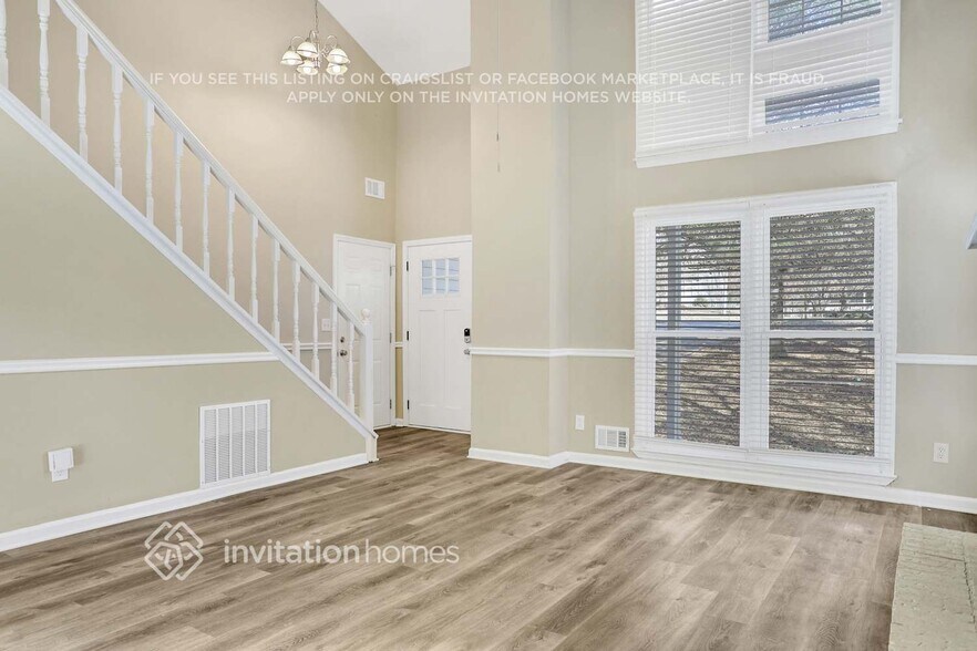 Building Photo - 2991 Brooks Dr