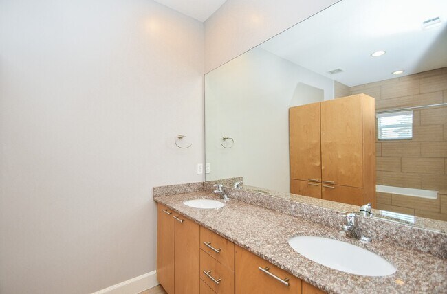 Building Photo - 3507 Mosley Ct
