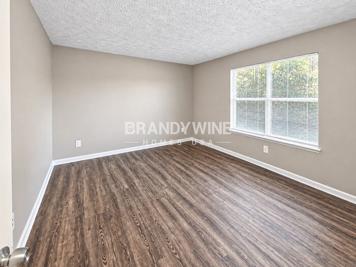 Building Photo - 3031 Kenville Ln