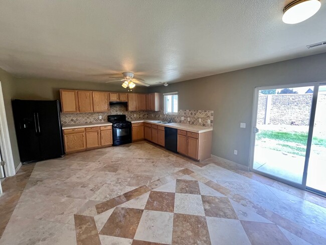 Building Photo - Lovely home for rent in Lehi UT