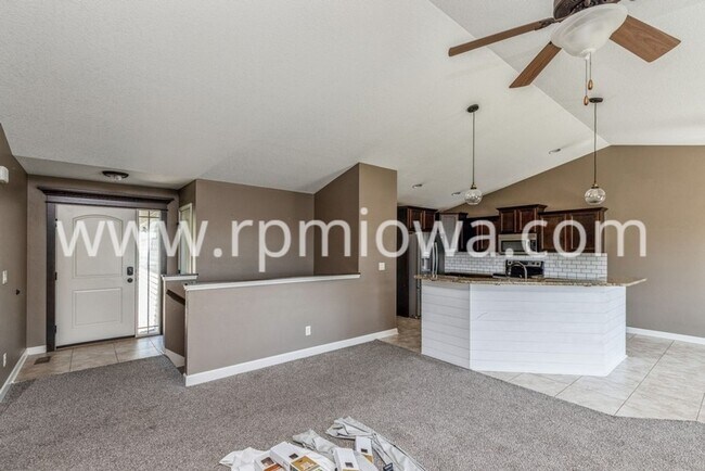 Building Photo - NORTH ANKENY HOME!! 4 Bedroom, 2.5 Bathroom Home