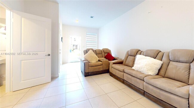 Building Photo - 17910 SW 359 Ter