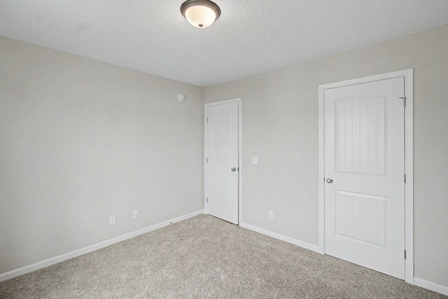 Building Photo - 18 Sunflower Cir NE