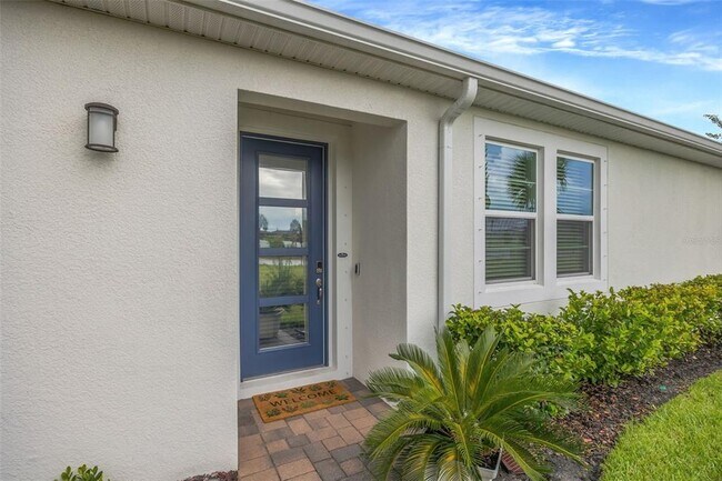 Building Photo - 5886 Timberdale Ave