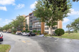 Building Photo - 3771 Environ Blvd