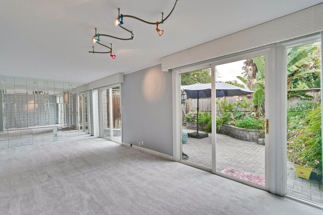 Building Photo - Welcome Home!!! Great Santa Clara Pomeroy ...