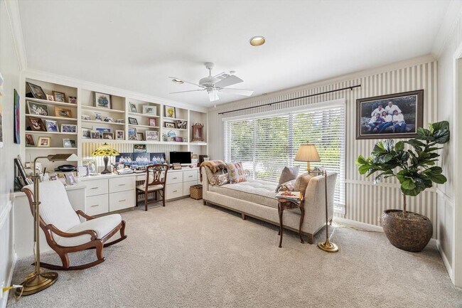 Building Photo - 614 Saddlewood Ln