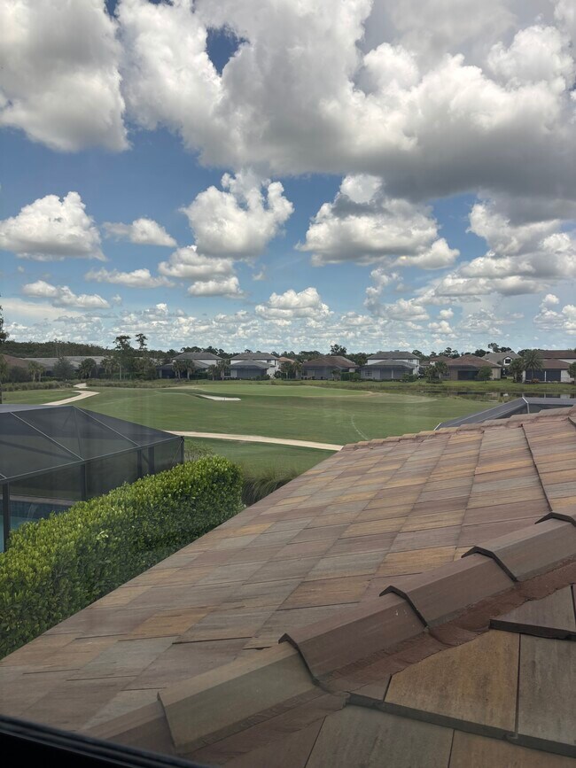 Building Photo - 9574 Everglades Dr