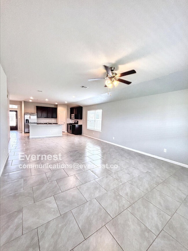 Building Photo - 7418 Highland Chase Dr