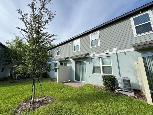 Building Photo - 413 Legacy Lp