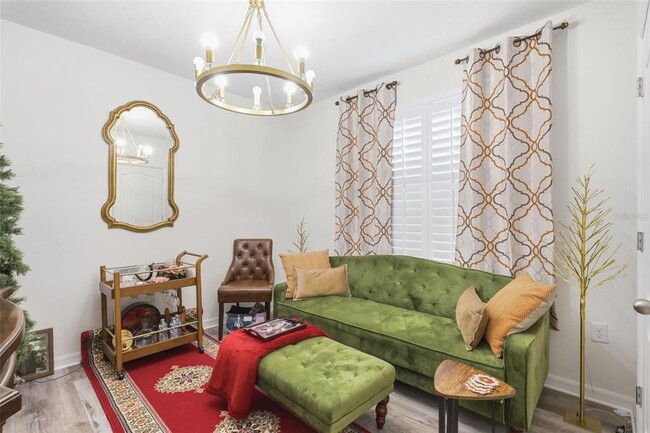 Building Photo - 525 Stowers Dr