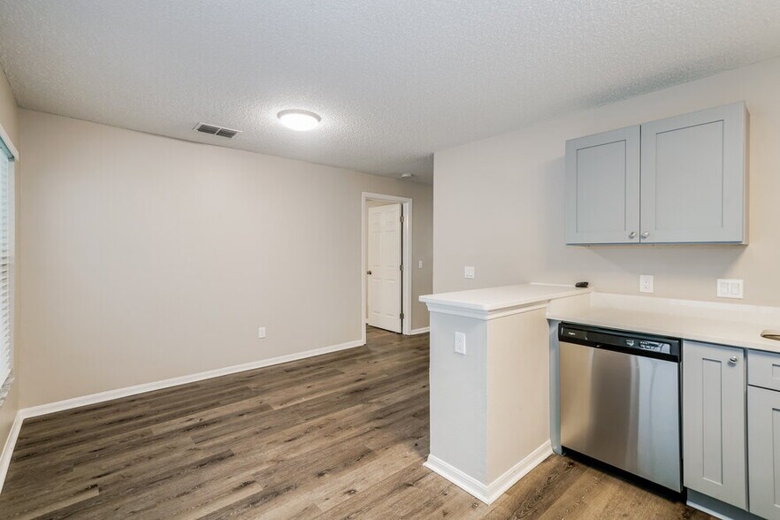 Building Photo - 1424 Dew Bloom Rd