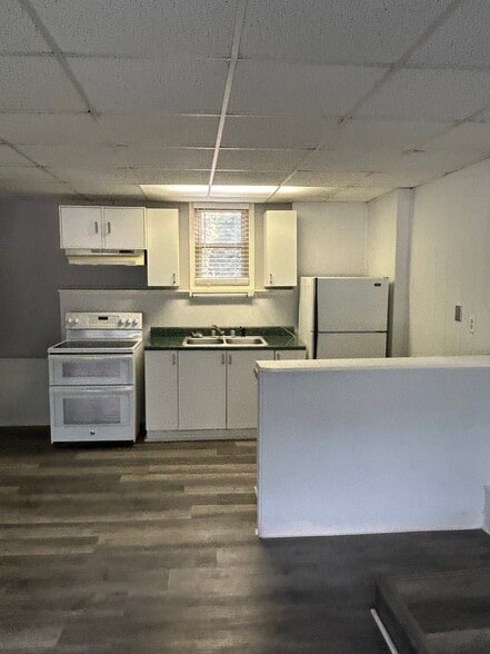 Building Photo - 2621 Old South Dr