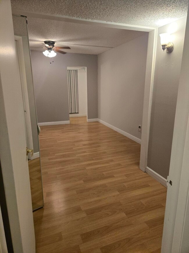 Building Photo - 4844 Alder Dr