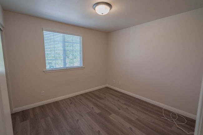 Building Photo - COMING SOON! Charming 3-Bedroom Home in Va...
