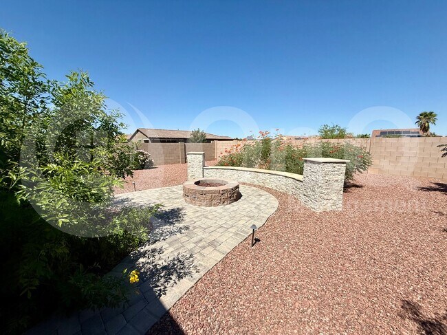 Building Photo - 21554 E Treasure Rd