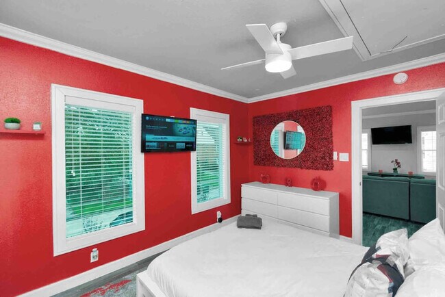 Building Photo - 2615 Arbor St