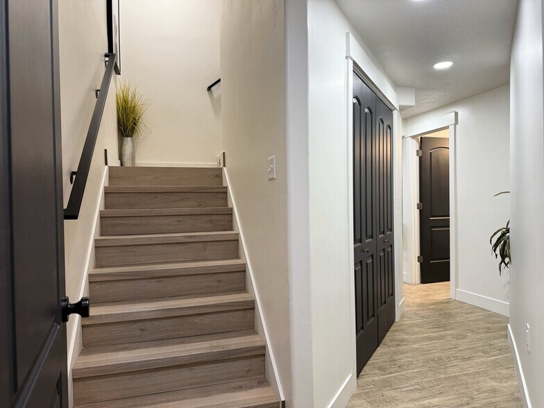 Building Photo - 15394 S Skyraider Ln