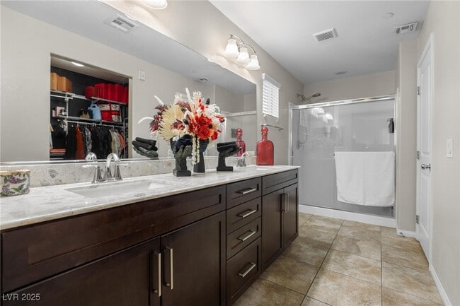 Building Photo - 9050 W Tropicana Ave