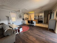 Building Photo - Cute Single Family House on Across From Po...