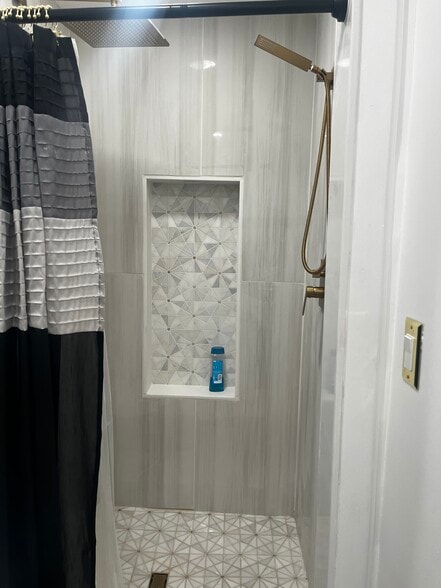 Building Photo - 390 Cedar Hill Rd