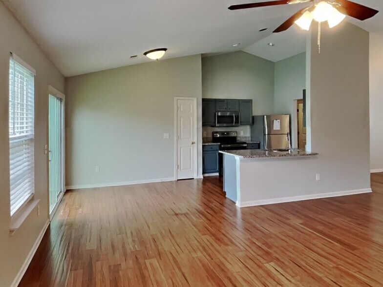 Building Photo - 3320 Arbor Pointe Dr