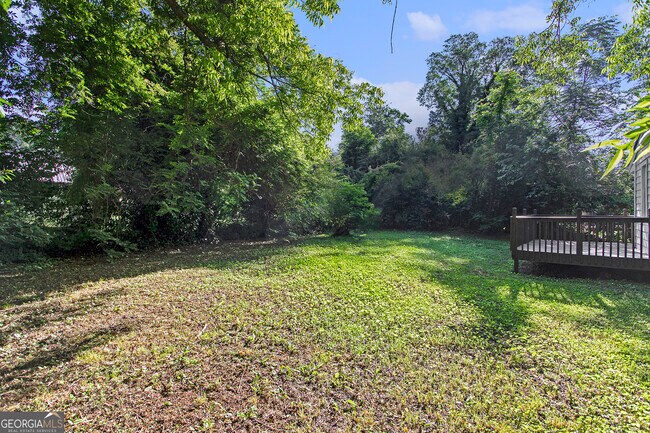 Building Photo - 3718 Daisy Dr