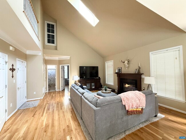 Building Photo - 422 Cranberry Ln