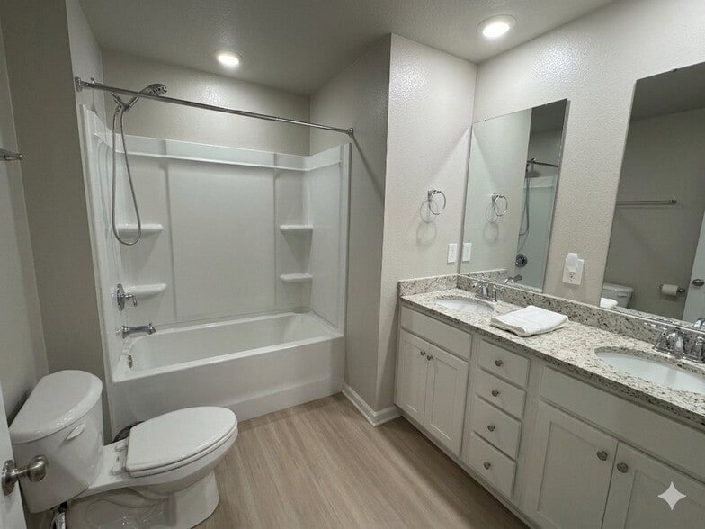 Building Photo - 15340 Leighwood Ln