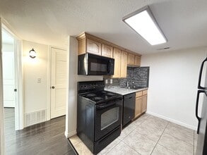 Building Photo - 5700 S 900 E