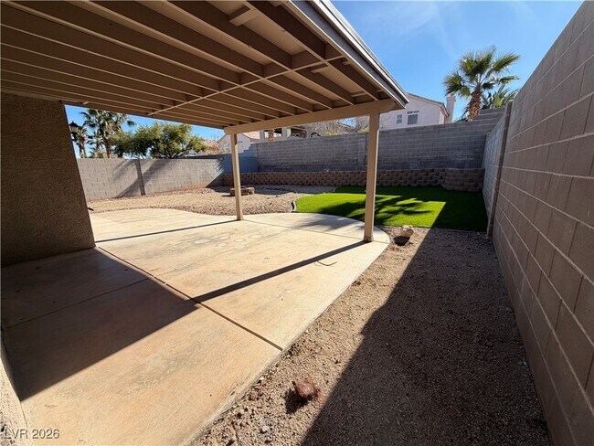 Building Photo - 9333 Jumpin Juniper