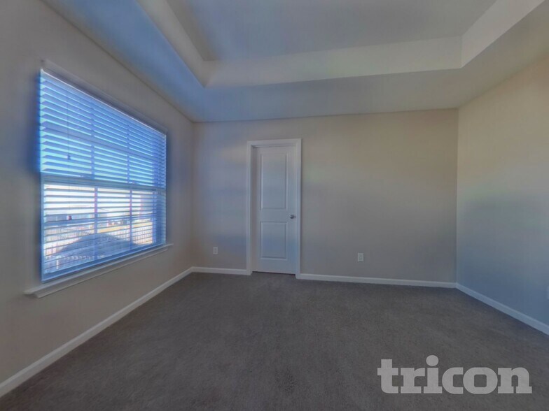 Building Photo - 377 Longfellows Ln