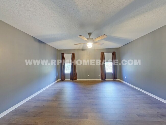 Building Photo - Move-In Ready 4-Bedroom Home Near Duke Field & Eglin AFB – Pet Friendly