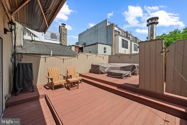 Building Photo - 709 S Bond St