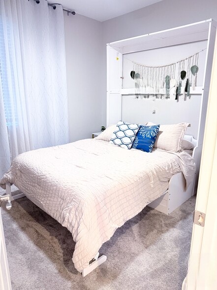 Building Photo - 620 W Calle El Tramo