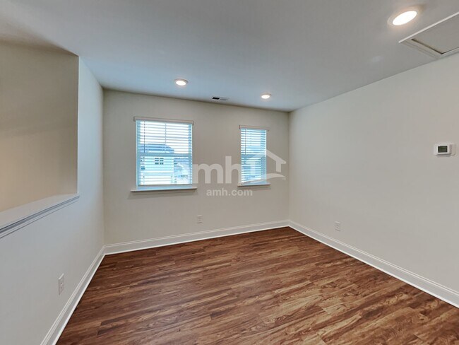 Building Photo - 114 Ashton Dr