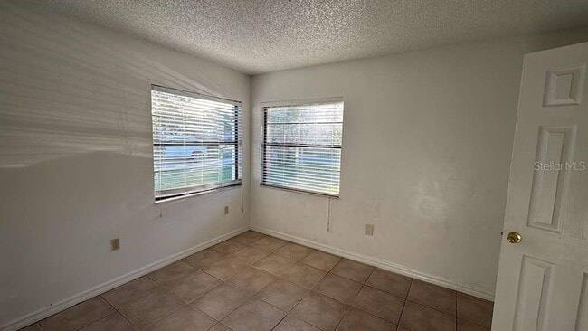 Building Photo - 703 Platypus Ct