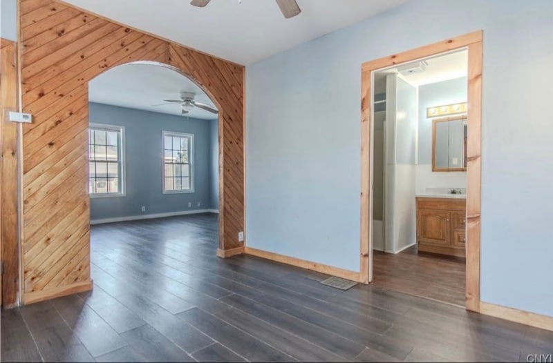 Building Photo - 148 W Main St